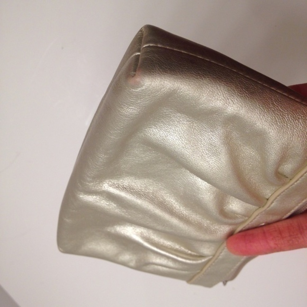 Coach silver leather Metallic Wristlet clutch bag - Picture 7 of 8